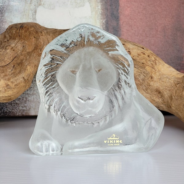 Handmade viking lion head decoration in frosted clear glass/lead crystal lion | royal crown.