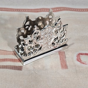 versilberter Serviettenhalter, antiker Briefhalter oder Serviettenhalter. Bombay Serviettenhalter.