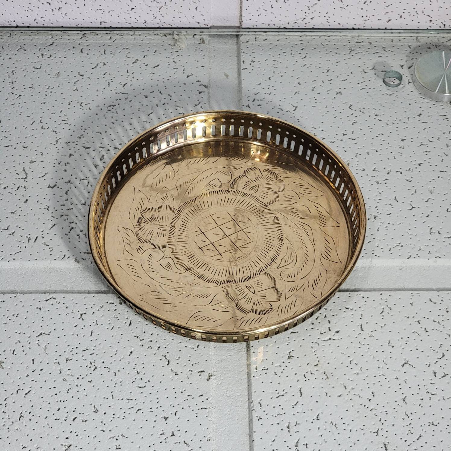 その他 Brass Round Tray with Engraved Pattern il_fullxfull.4588606862_lz1d.jpg