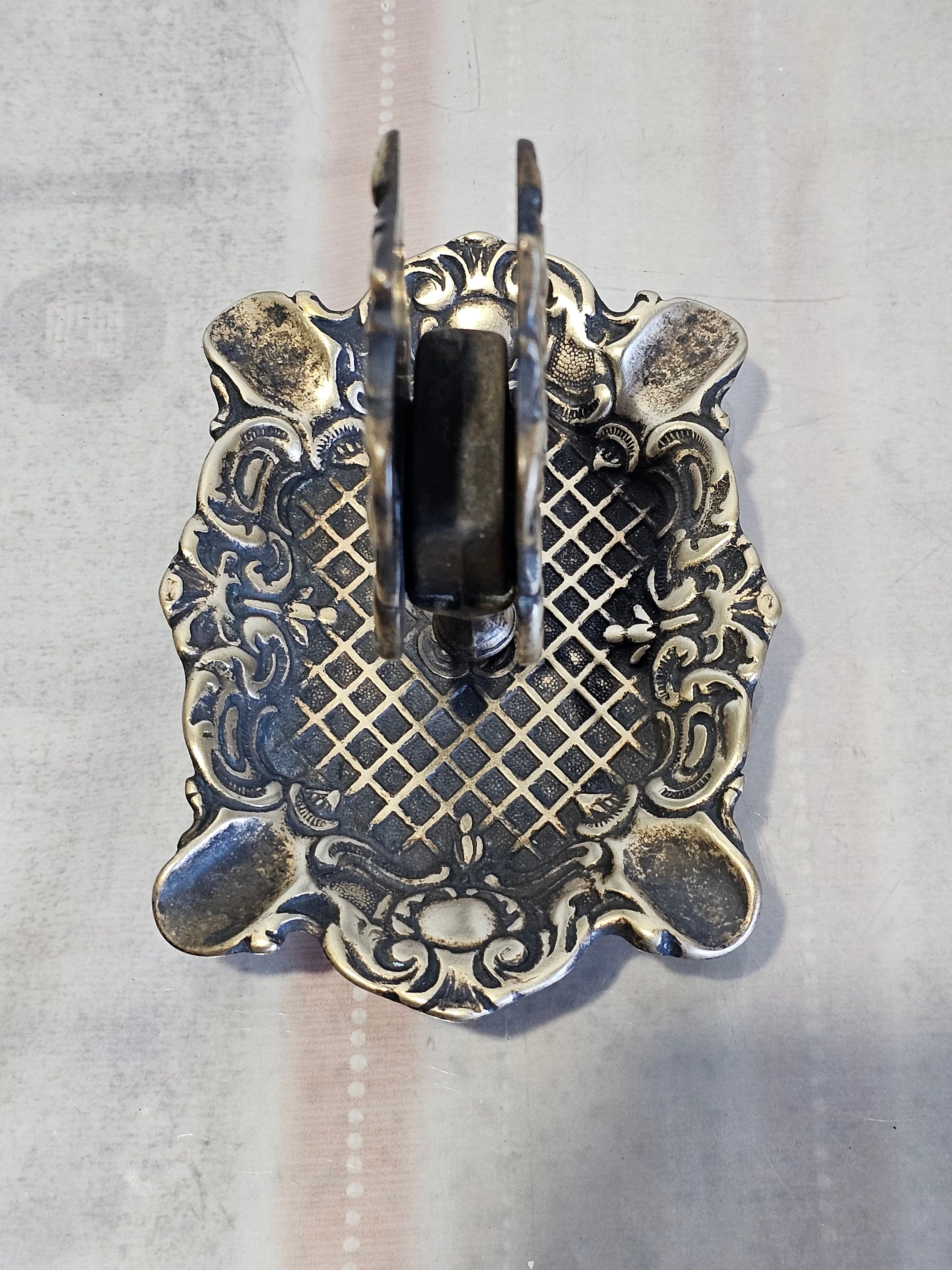 Stylars 真鍮マッチホルダー灰皿、アンティークシャビーシック