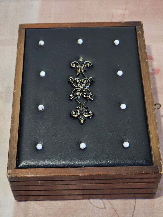 jewelry box with key /wooden jewelry box with lea… - image 6