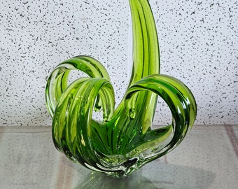 Green Art Glass Centerpiece, murano style glass art. Lime Art Glass Stretch Centerpiece.