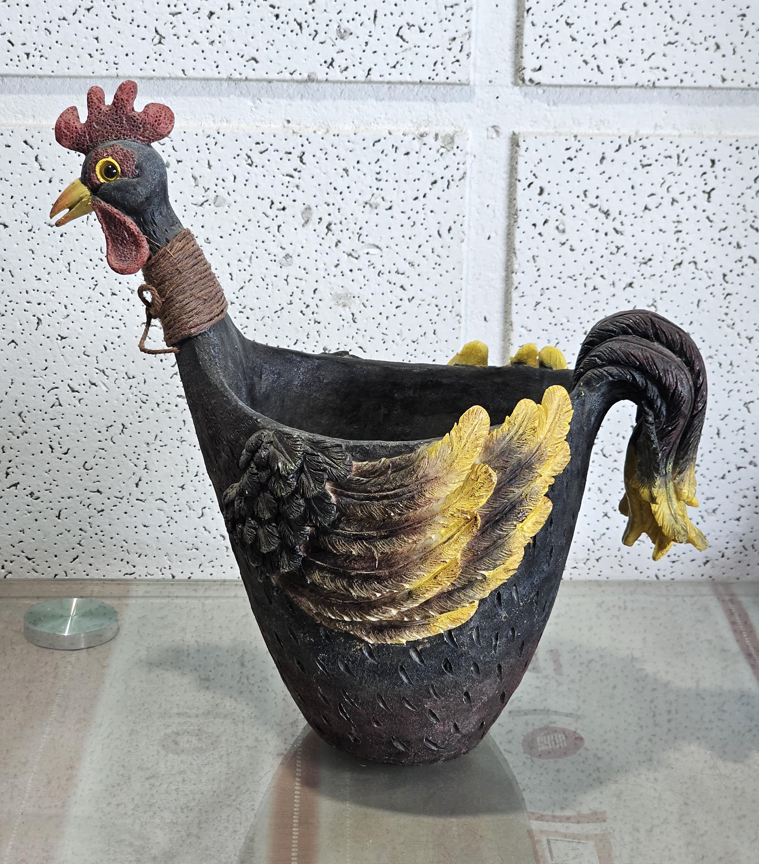 Very heavy resin flower pot support, antique farmer's flower pot, rooster-shaped garden pot. indoor and outdoor plant support.