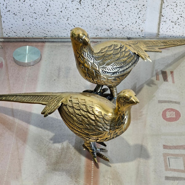 Vintage pair of solid brass male and female pheasants, antique brass bird couple. Figurine animals brass. Pheasants scluptures.