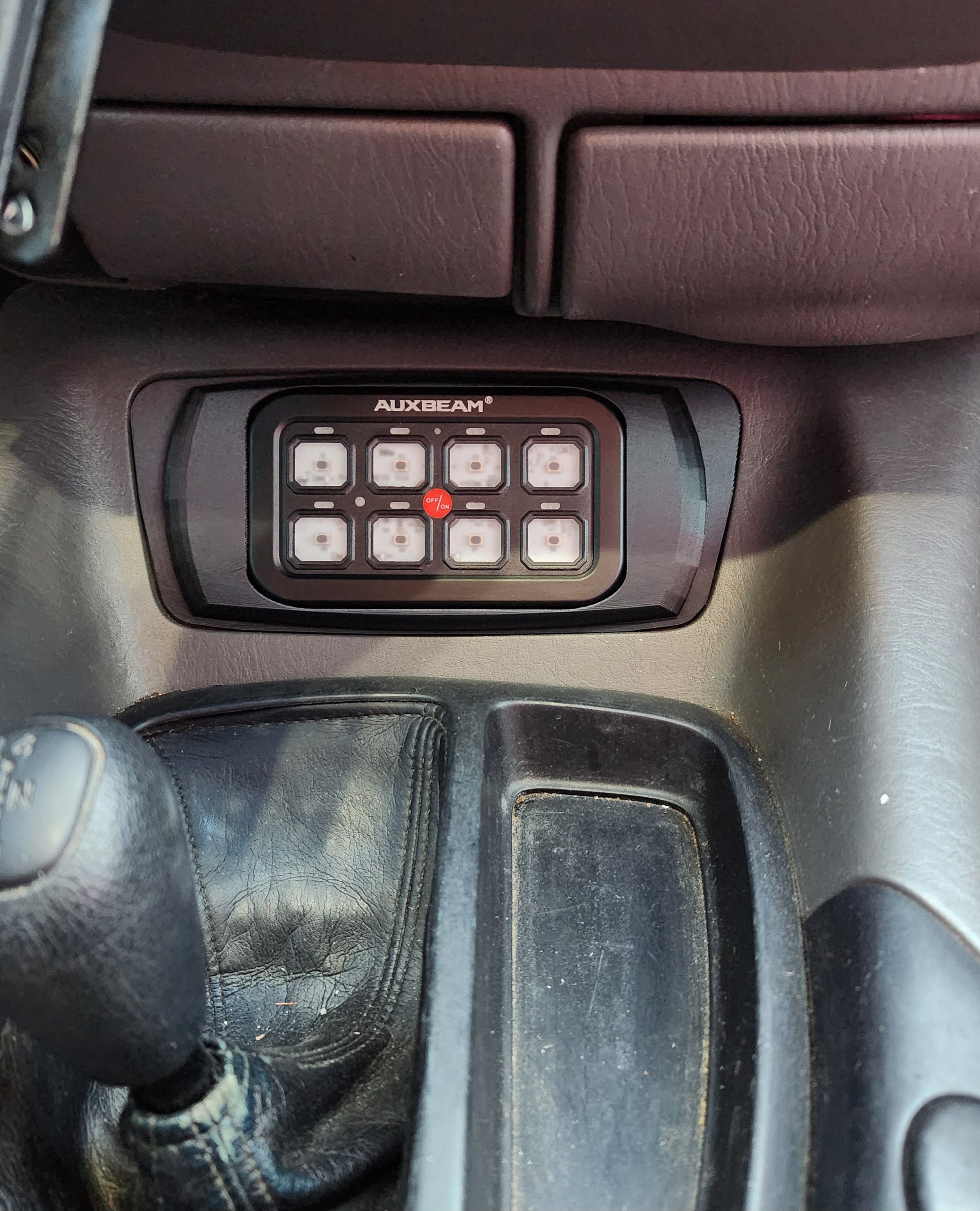 2001-2007 Toyota Sequoia/Tundra Auxbeam 8 Dash Switch Panel Mount