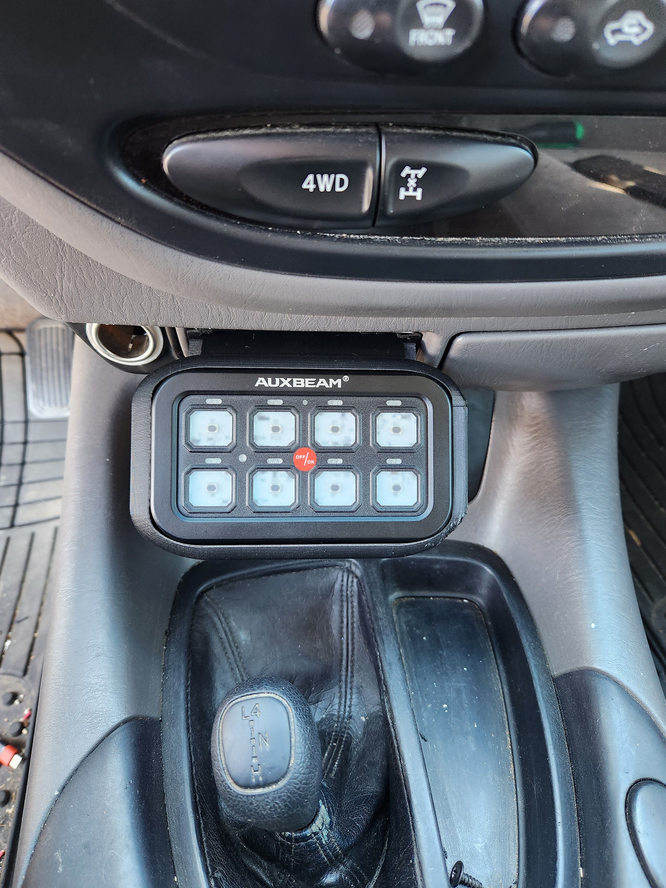 1st Gen 2001-2007 Toyota Sequoia/tundra Auxbeam 6/8 Switch Panel