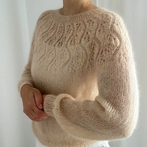 Pull en mohair, pull beige clair, pull ample, pull pour femme, pull tricoté à la main,