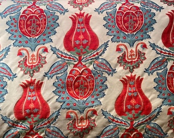 Boho Chenille Polsterstoff, Uzbek Teppich Muster, 145 cm breit.