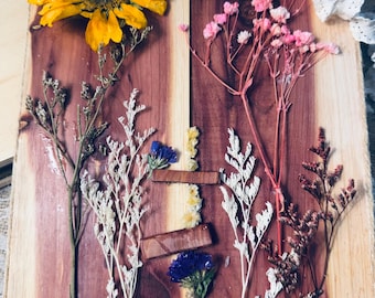 Wildblumen Wald Zedernholz Dekor | Florale hängende Kunst
