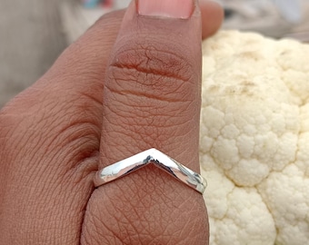 Anillo minimalista, anillo de plata esterlina 925 maciza, anillo llamativo, anillo de mujer hecho a mano, anillo para el pulgar, hermoso anillo bohemio, anillo de regalo popular, CM53