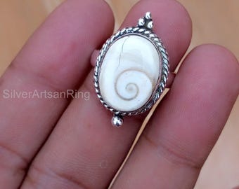 Shiva Eye Shell Ring: Boho Statement-ring i 925 sterlingsilver