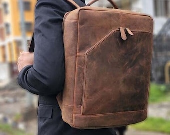 TUSC Corvus 15 M premium rugzak voor 15,6 inch laptop van 100% echt buffelleer in vintage look, 31x41x11 cm, kleur: walnoot