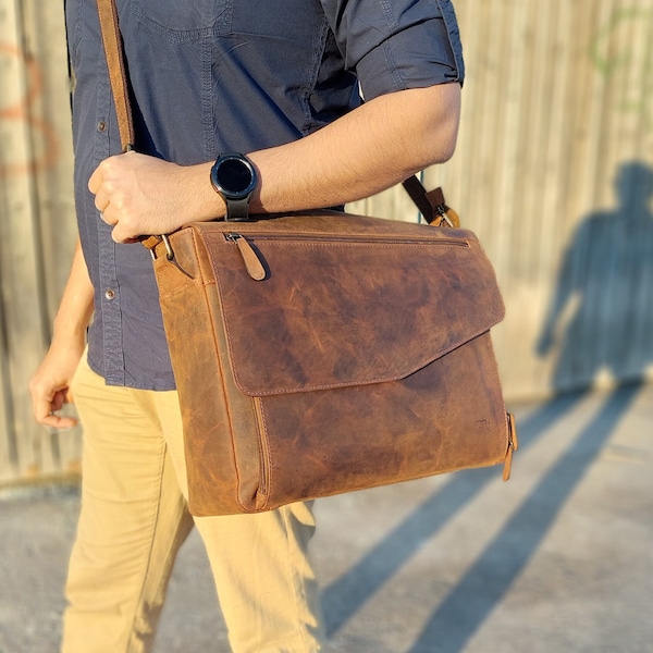 TUSC Triton Premium shoulder bag for 15.6 inch laptop made of 100% genuine buffalo leather in a vintage look, 40x30x10 cm, color: Walnut
