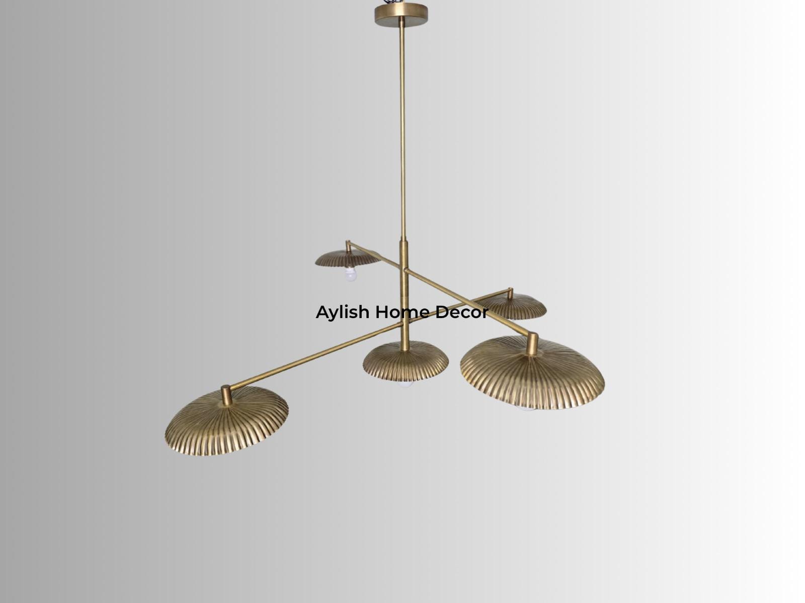 1950年代イタリア製真鍮スプートニクシャンデリア：ミッドセンチュリー