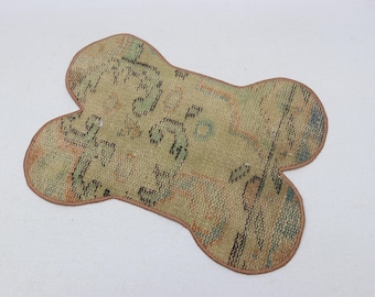 Pet placemat, Water bowl mat, Food bowl rug, Bone shaped mat, Pet food mat, Puppy gift, Dog mat, Custom pet mat, Food mat, Oushak mat, 0399