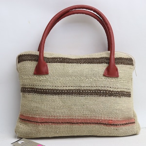 Beige Kelim-Tasche, handgemachte Boho-Tasche, handgemachte Kelim-Tasche aus Wolle und Leder, 10x14" Tasche, Boho-Tasche, Vintage-Kelim-Tasche, Trend-Kelim-Handtasche, 0066