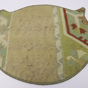 Dog lover gift, Cat lover gift, Pet gift, Pet placemat, Water bowl mat, Food bowl rug, Cat shaped dog mat, Pet food mat, Puppy gift, 0223
