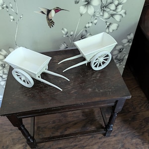 Vintage Dialene Better-Maid Kunststoff Pflanzentopf Pferdewagen Blumenarrangement x 2