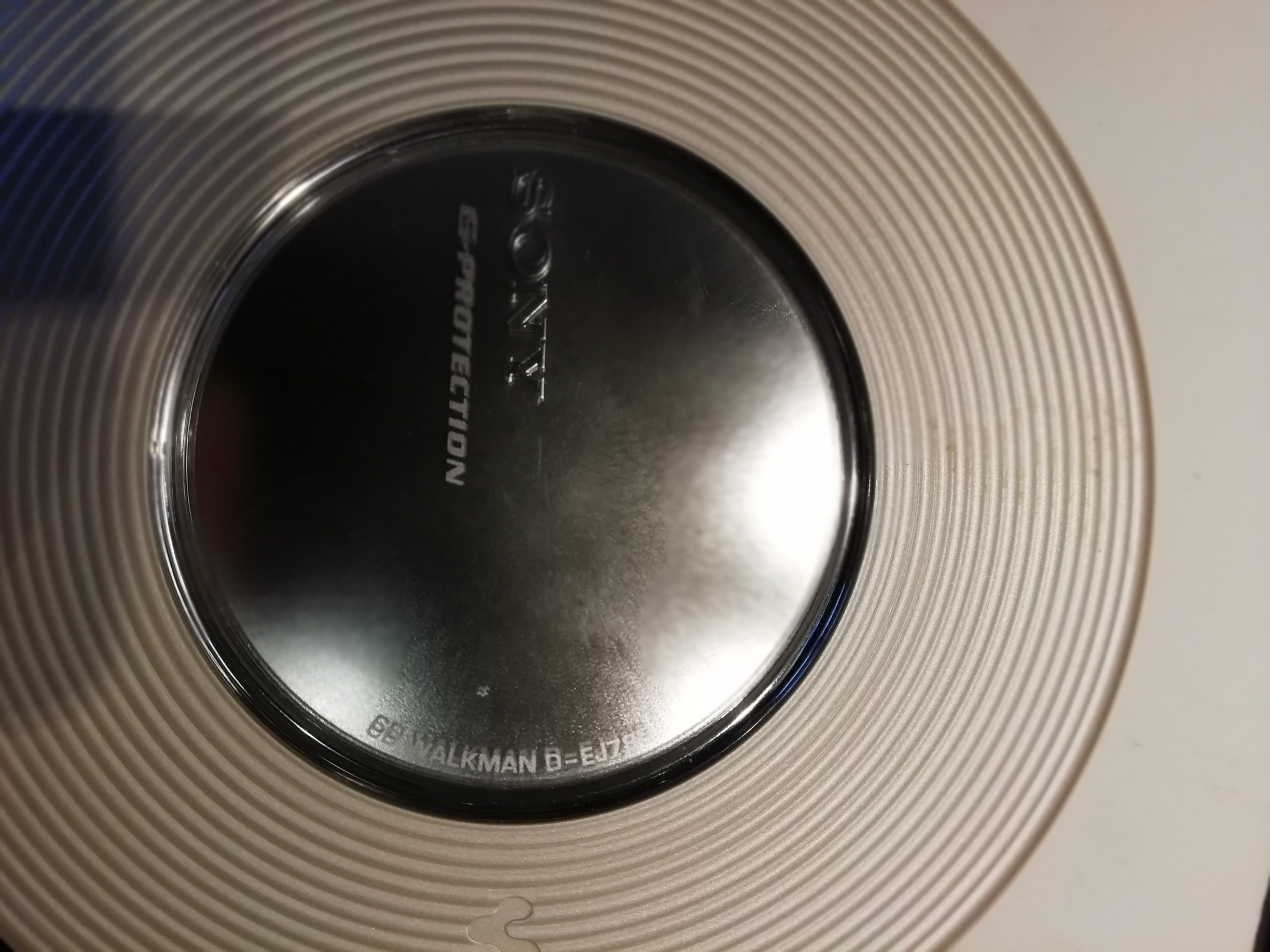 SONY D-EJ785 CD Walkman Discman Personal Stereo Music