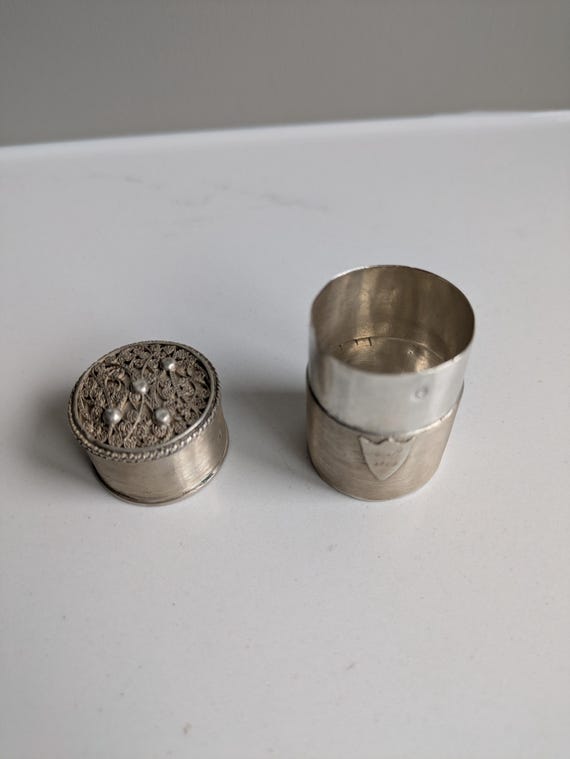 Antique solid silver snuff box cylindrical with f… - image 9