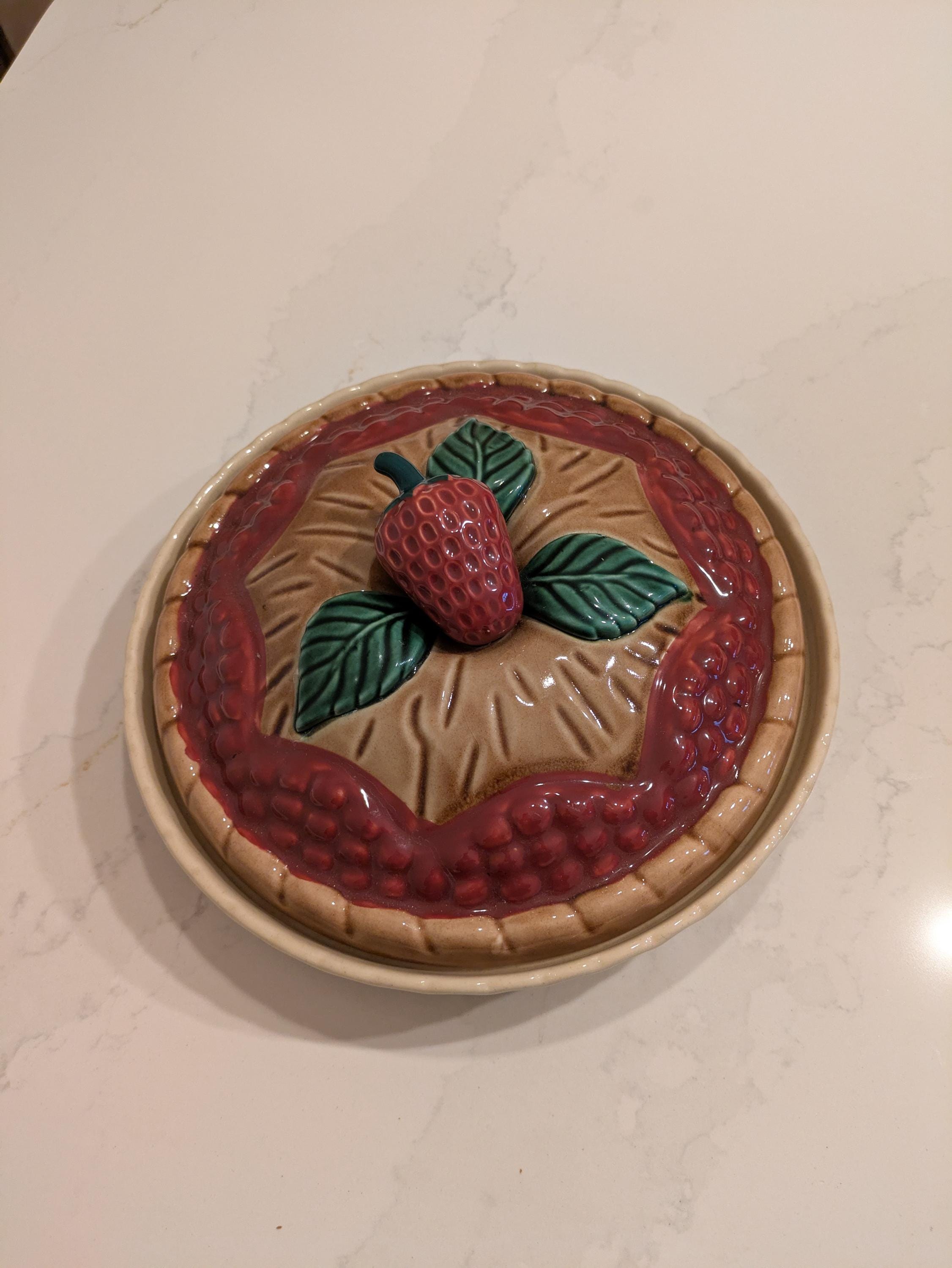 Temptations Pie Dish Strawberry Pie Plate With Lid