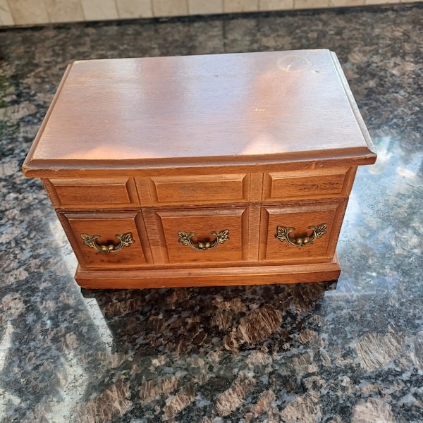 Vintage Laurel Wooden  "Chest of draws" Musical box, fully working.