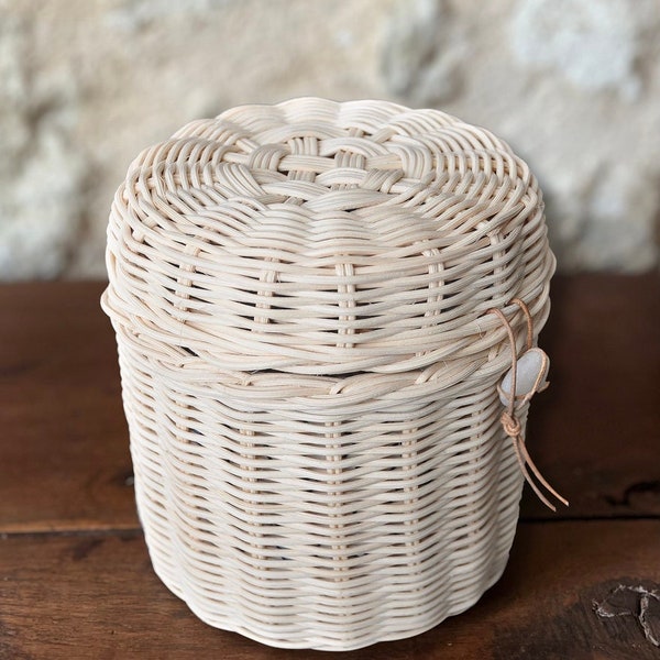 Boîte en rotin, rangement à bijoux, corbeille maquillage avec fermeture en cuir et galet