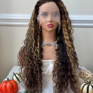 32&quot; Ombre Honey Blonde Deep Wave Wig: 13x4 HD Lace Frontal