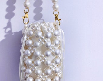 Pearl handbags,luxury handbags,bridal clutch bag,beaded bag, wedding favors