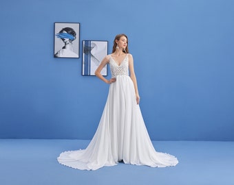 Boho Wedding Dresses Deep V-neck Leg Slit Wedding Dress Without Sleeves Beach Wedding Dress