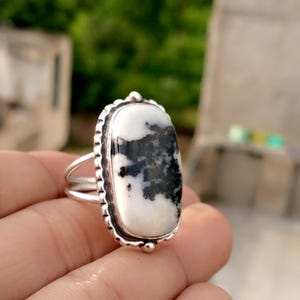 Anillo de turquesa de búfalo blanco: hecho a mano en plata de ley 925