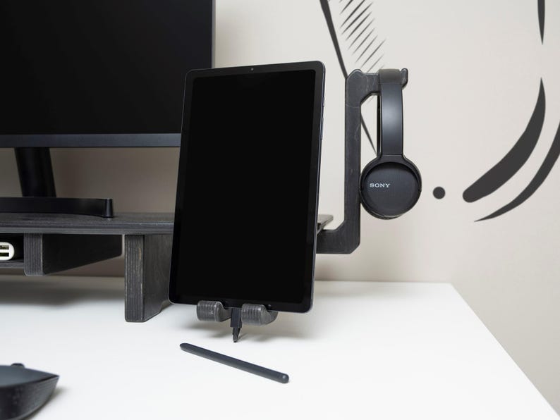 Dual Monitor Stand Riser with Drawer – Wooden Laptop Organizer & Desk Setup Shelf 🌿

Upgrade your workspace with our dual monitor stand riser, designed by the Wood and Science Team. This wooden desk organizer combines practicality, safety, and customization, making it perfect for home offices, gamers, and creative professionals.
