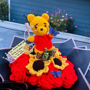 Crochet Ramo Buchón| Handmade Gem/bedazzle Roses and Sunflower Crochet