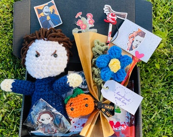 Halloween’s Michael Myers crochet horror box | Myers Fan| spooky crochet Michael & mini bouquet| the shape| boogeyman| the curse of Michael