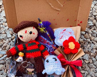 A Nightmare of Elm’s Street horror box | Freddy Krueger Fan| spooky icon crochet| Dream Demon| Wes Craven| The gruesome springwood slasher!