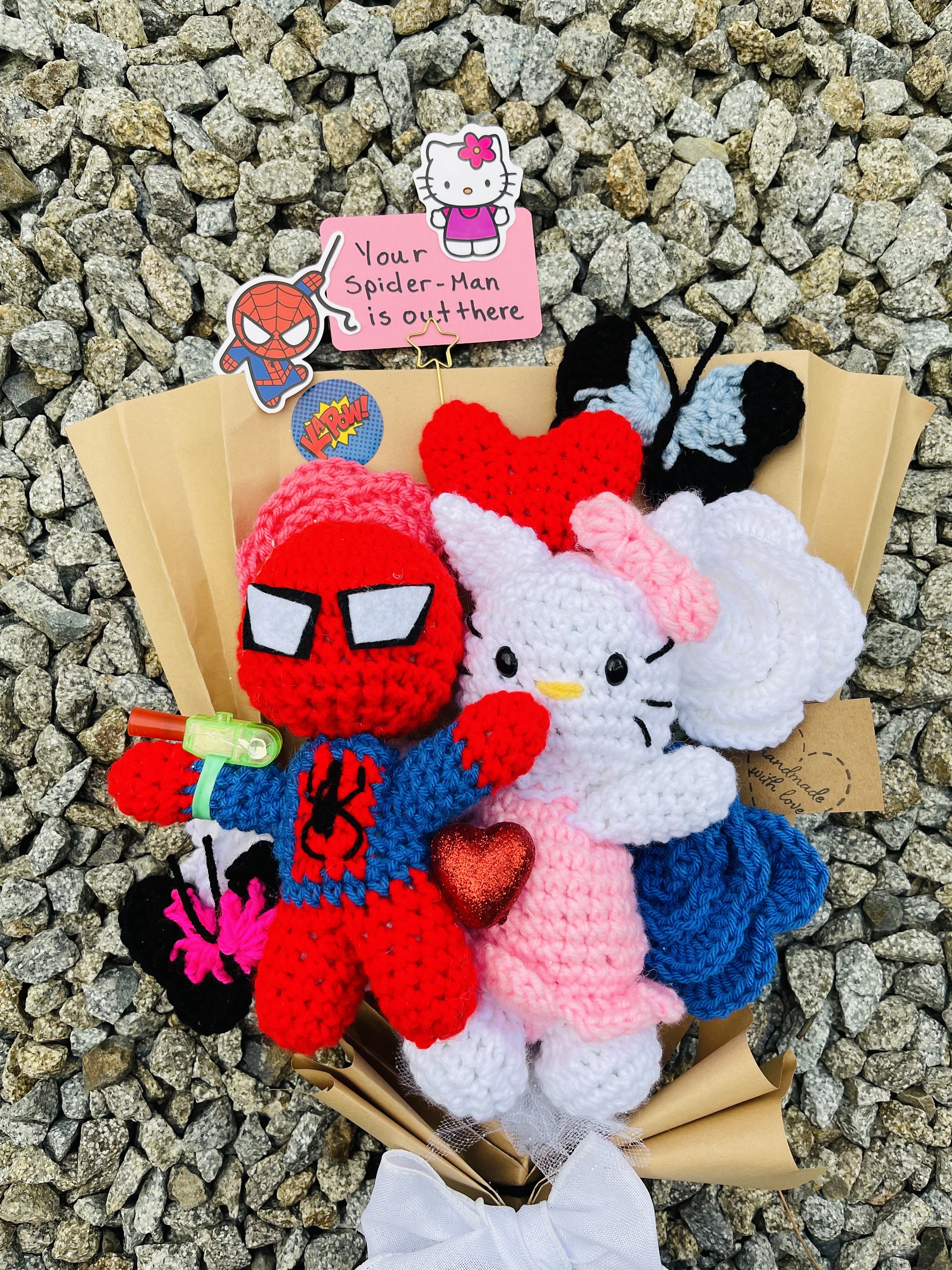 マーベルのスパイダーマンとサンリオのハローキティ：完璧な