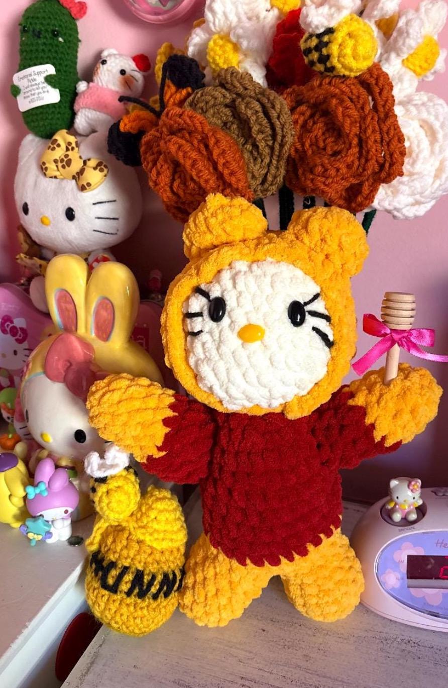 Sanario| Hello Kitty X Winnie the Pooh Crochet Bouquet - Etsy