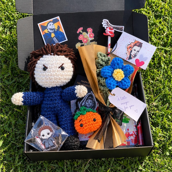 Halloween’s Michael Myers crochet horror box | Myers Fan| spooky crochet Michael & mini bouquet| the shape| boogeyman| the curse of Michael