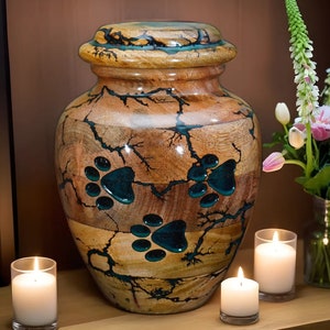 Huisdier as container pootafdruk gedenkteken huisdier herinnering mangohout huisdier urn huisdier aandenken doos schroefdraad deksel huisdier verlies sympathie geschenk hond kat