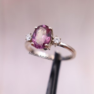 Alexandrite Ring, Oval Cut Alexandrite Engagement Ring, Three Stone Design, June Birthstone Ring, Promise Wedding Ring, Anniversary Ring