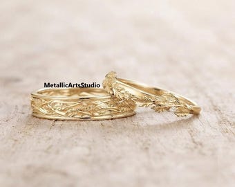 Nature Inspired Oak Leaf Engraved Wedding Band Set, Vintage 14K Gold Matching Couple Rings, Custom Personalized Anniversary Gift For Couple