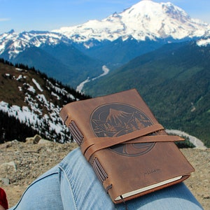 Embossed Mountain Journal Handmade Leather Journals Leather Journals and Notebooks Leather-Bounded Journal Old and Travel Journals Bild 1