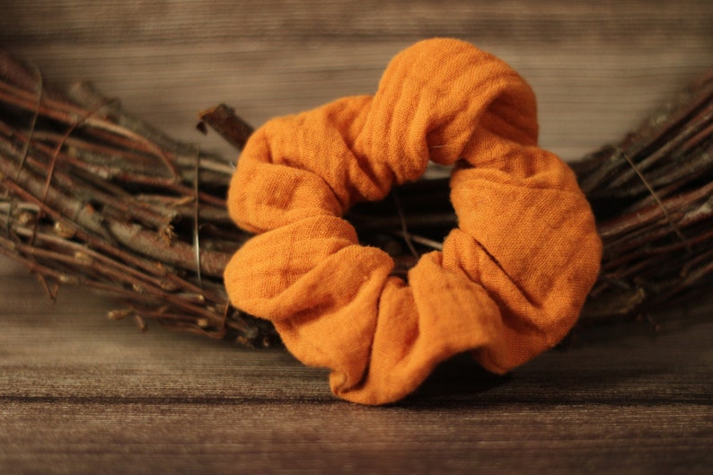 Musselin Scrunchie in orange