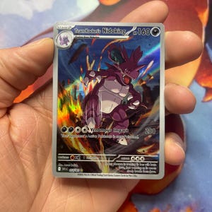 Carte personnalisée du JCC, créature de poche, roquettes NIDOKNG. Ajout de Destined Rivals
