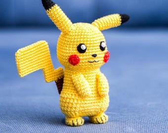 パターン: ピカチュウのあみぐるみ、ピカチュウのかぎ針編みパターン