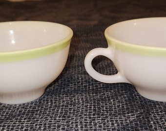 Pyrex Lime Green Stripe Tee / Kaffee Tassen - 2er-Set
