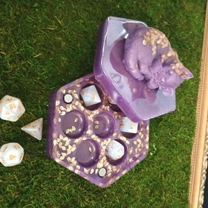 Magnetic Monster Dice Box: Resin Octopus D&D Gift with Dice