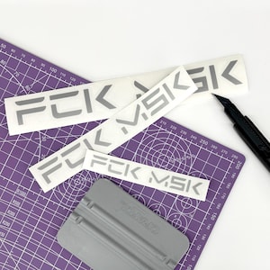 FCK MSK Aufkleber | für Autos | selbstklebende Folie | 3 verschiedene Größen | silberfarben