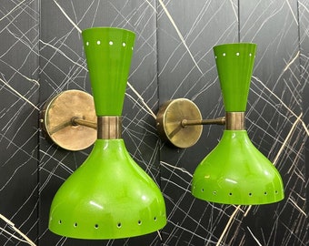 Handcrafted Brass Diabolo Wall Sconce: Mid-Century Modern Lighting