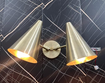 Handmade Brass Vanity Light: Modern Wall Sconce